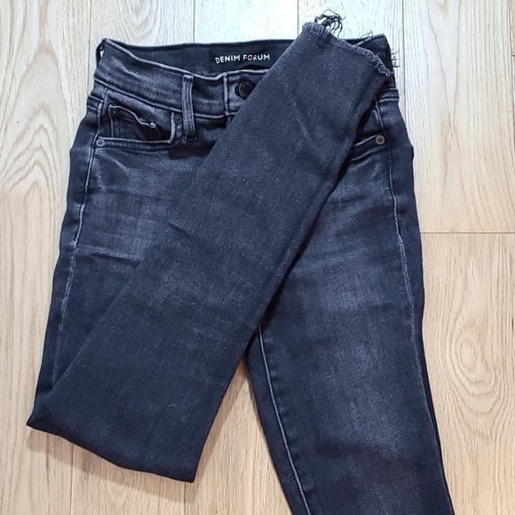 Aritzia Denim Forum Skinny Jeans - Picture 4 of 4